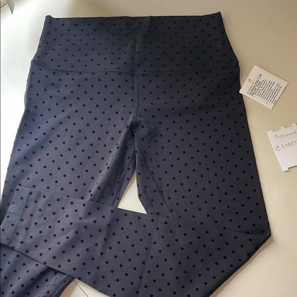 Lululemon Polka Dot Align Leggings - Picture 4 of 5